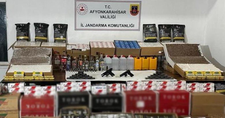 Afyonkarahisar’da yılbaşı öncesi sahte içki ve tütün operasyonu: 5 gözaltı