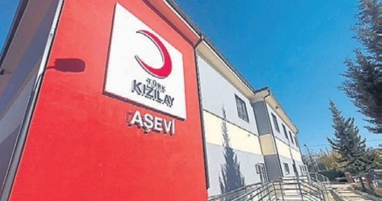 Kızılay’dan Manisa’da 200 aileye sıcak iftar desteği
