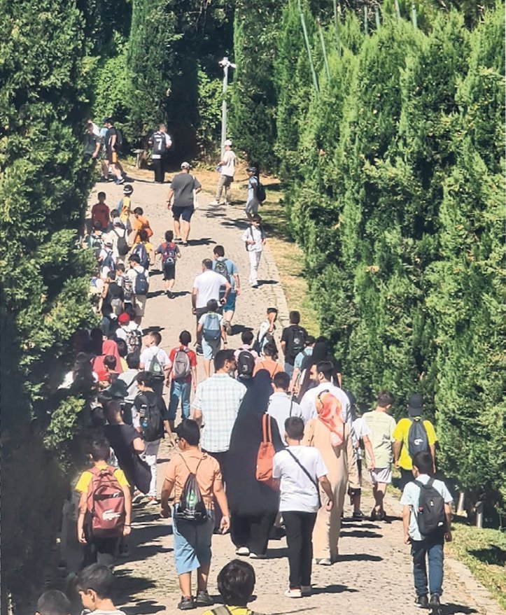 Tanklara dur diyen millet 15 Temmuz’da tarih yazdı