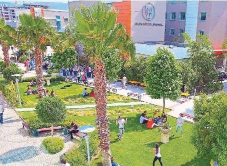 Yaşar Üniversitesi etki sıralamasında dünya listesinde