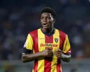 Fener’e genç stoper