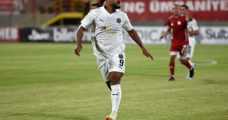 Manisa’da Diony fırtınası sürüyor