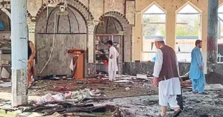 Afganistan’da camiye bombalı saldırı: 21 ölü