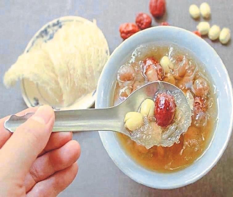 Sofrada bu yiyecekleri görmek cep yakıyor