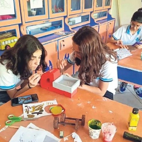 Aydınlı öğrencilerden Kenyalı miniklere oyuncak