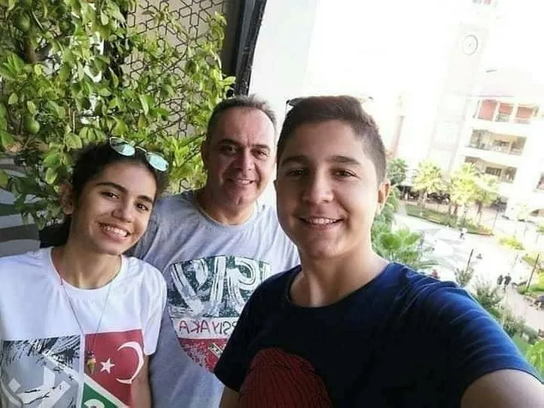 İzmir Depremi’nde ölen ikizlerden geriye gülen yüzleri ve bir iyilik hareketi kaldı