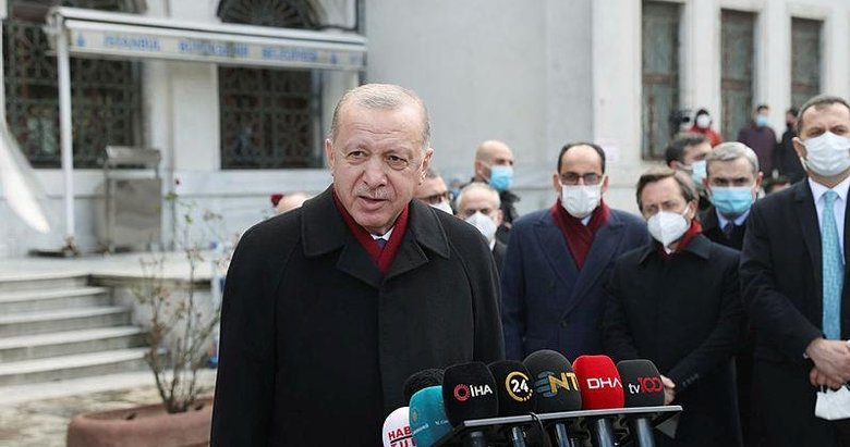 Başkan Erdoğan’dan Cuma namazı çıkışı önemli açıklamalar