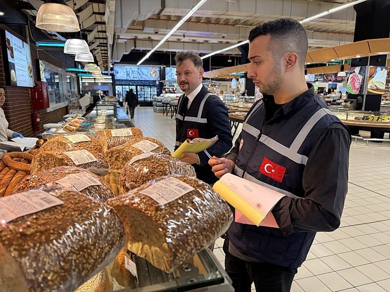 izmirde-ramazan-oncesi-fahis-fiyat-denetimi-o-urunler-takibe-alindi-1769422003119.jpeg