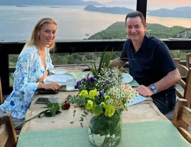 Acun Ilıcalı’dan sevgilisi Ayça Çağla Altunkaya’ya romantik kutlama