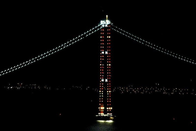 1915 Çanakkale Köprüsü ışıl ışıl oldu! Seyrine doyumsuz manzara