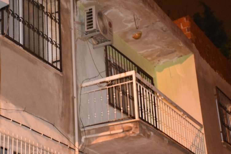 İzmir’de korkunç cinayet! Annesini kabloyla boğup...