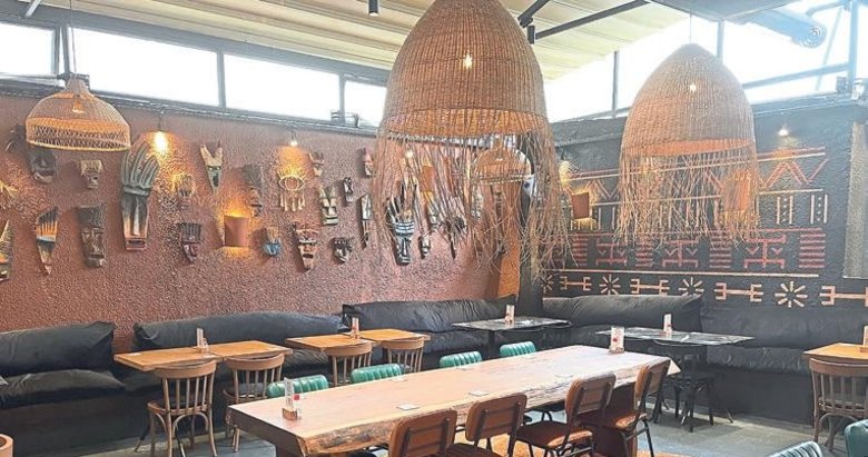 Alsancak’ta bir Afrikalı