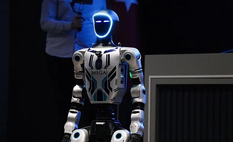 bu-robot-ise-girdi-dansi-olay-oldu-turkiyede-bir-ilk-1788354411609.jpeg
