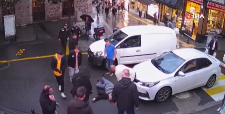 kendini-duran-aracin-onune-attigi-goruntuler-gundem-olmustu-milyonlar-onu-boyle-tanimisti-yasli-adam-feci-seki-1774431981575.png