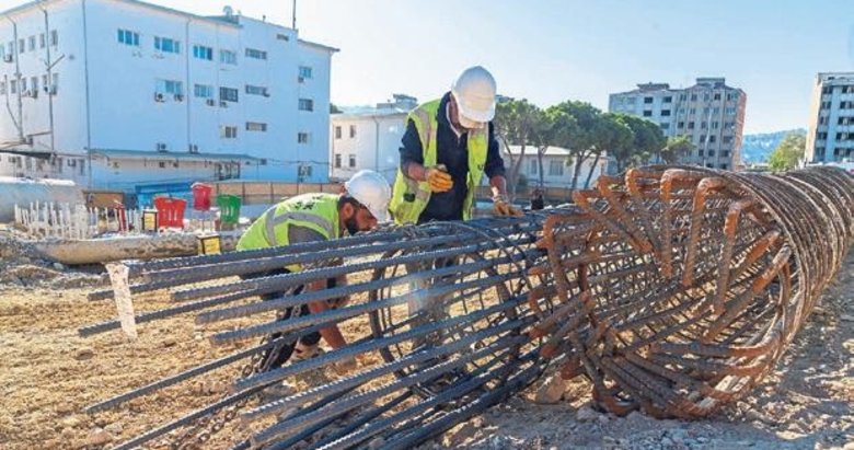 Eşrefpaşa Hastanesi inşaatında yoğun tempo