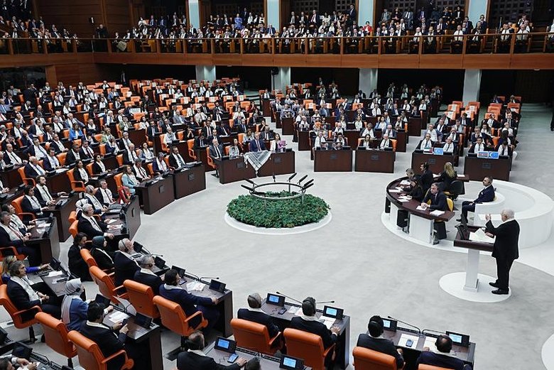 TBMM’de Filistin Özel Oturumu! Filistin Devlet Başkanı Mahmud Abbas dünyaya seslendi: Tüm kardeşlerimde Gazze’ye gideceğim