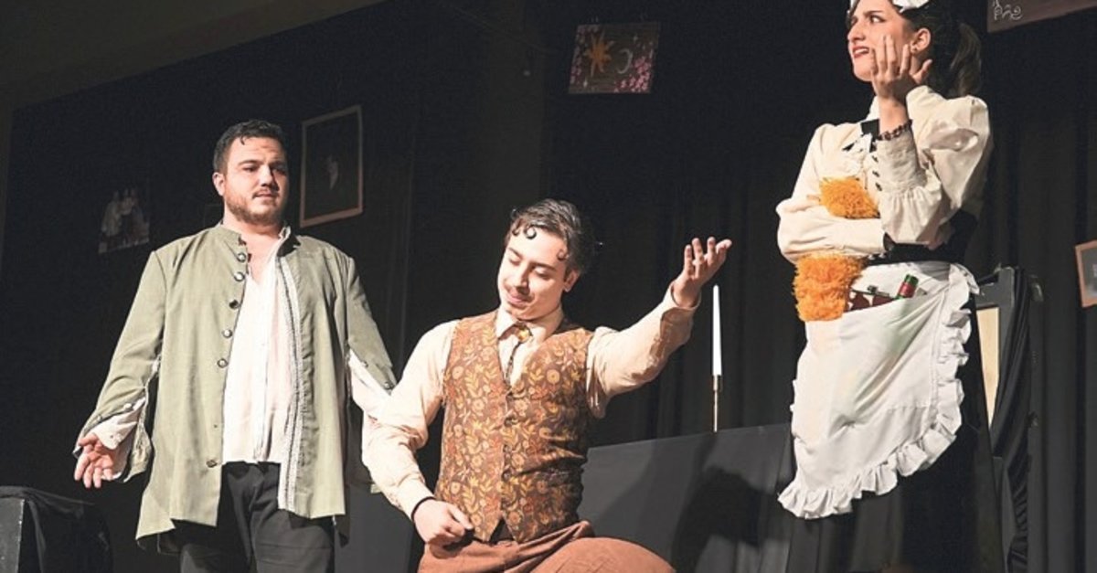 Tiyatronun kalbi Ekonomi’de attı