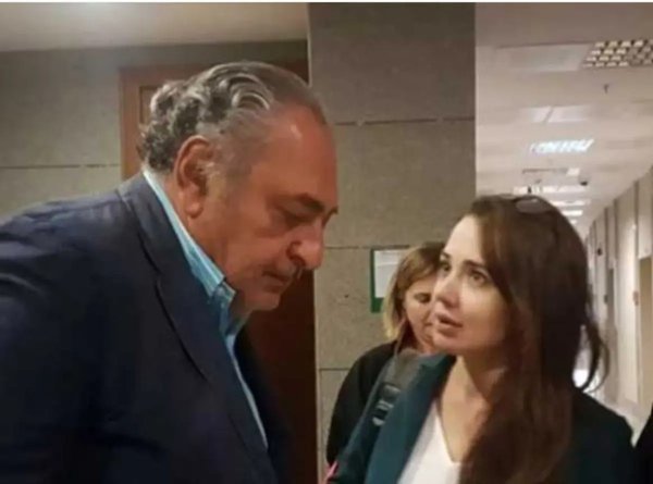 reha-muhtar-bodrumda-hastaneye-kaldirildi-saglik-durumu-nasil-1780120445197.jpeg