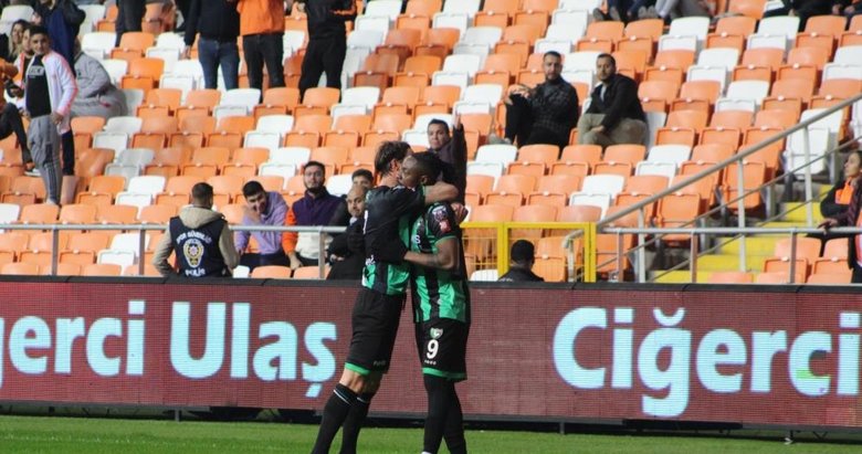 Denizli deplasmanda coştu