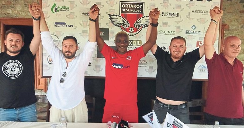 42’lik Yattara imzayı attı