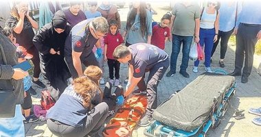 Yürekler ağza geldi: Motor çocuğa çarptı