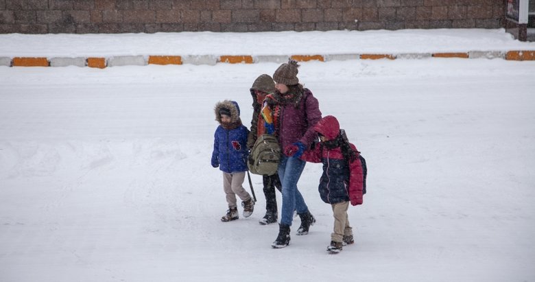 Meteoroloji son dakika haberi: Kütahya’da okullar tatil mi? 6 Ocak Pazartesi kar tatili olan iller hangileri?