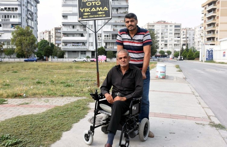 İzmir’de engellilere çöp tankı engeli
