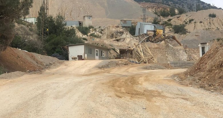 Manisa’da korkunç ölüm! Taş ocağında yüksekten düşen operatör hayatını kaybetti