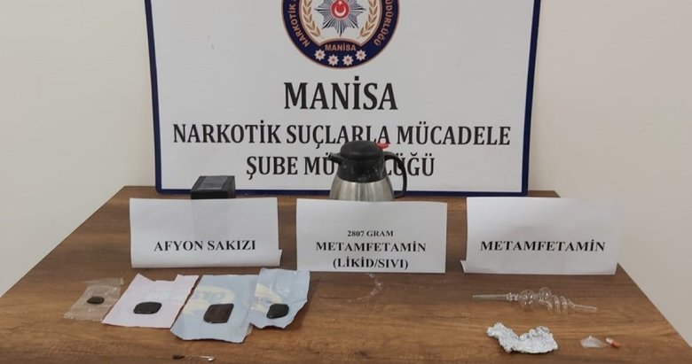 Manisa’da durdurulan araçta çok sayıda uyuşturucu ele geçirildi
