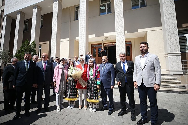 Bakan Göktaş: Aileyi merkeze alan politikaları güçlendiriyoruz