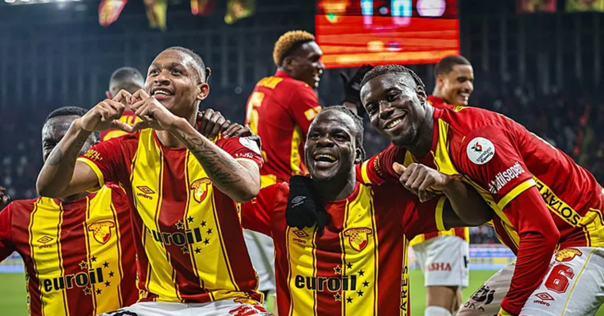 Göztepe'de Dennis dönüyor!