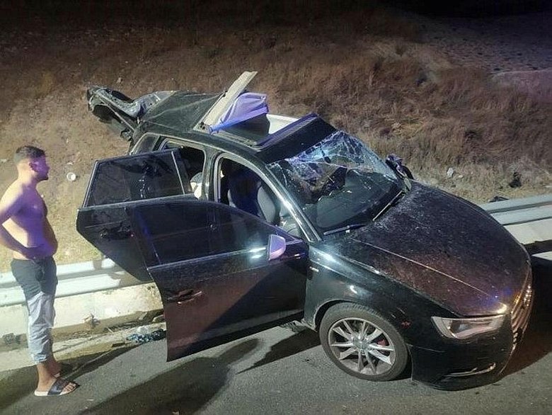 Aliağa’da kan donduran kaza: Araçtan fırlayarak tahliye kanalına düştü