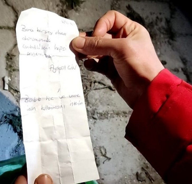 Enkaz altından çıkan vasiyetnamedeki not yürekleri dağladı!