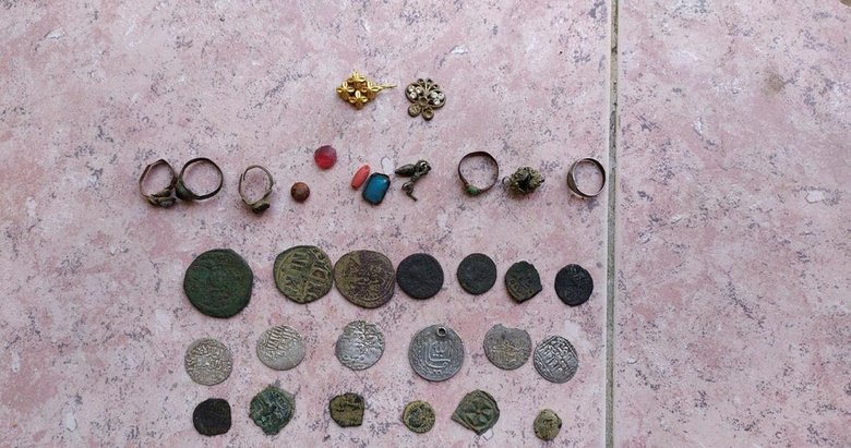 Cumhuriyet tarihinin en büyük operasyonu! İzmir ve Manisa’da...