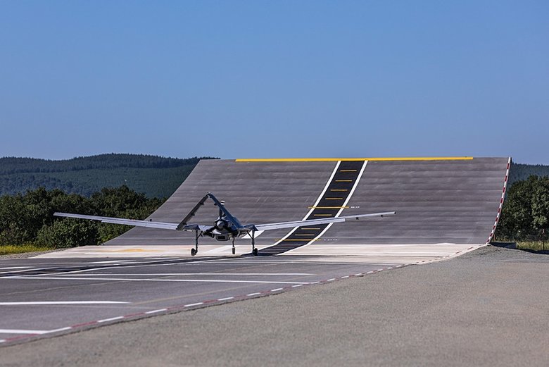 Bayraktar TB3 SİHA rampadan ilk kalkışını yaptı