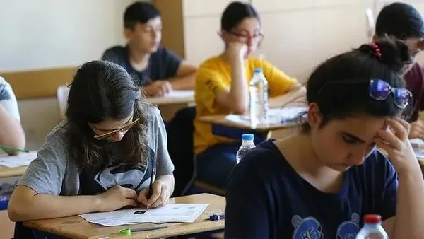 meb-takvimi-okullar-ne-zaman-acilacak-2026-uyum-haftasi-tarihi-belli-oldu-1787815869452.jpeg