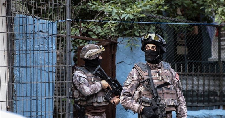 İzmir merkezli DEAŞ operasyonunda 12 gözaltı