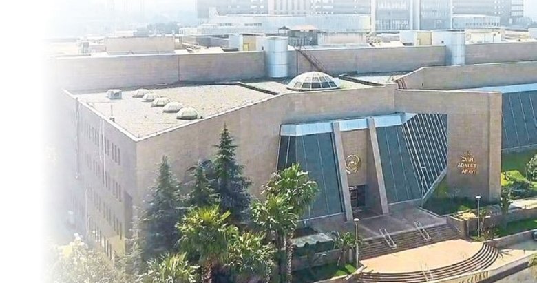 İzmir Adliyesi’nde 250 kişilik dev istihdam!
