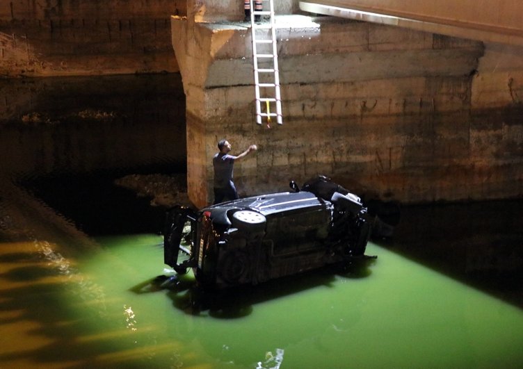 İzmir’de feci kaza! 10 metre yükseklikten düştü