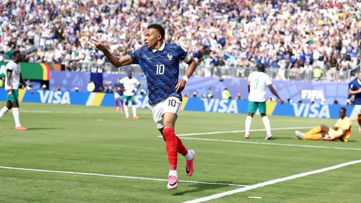 Mbappe'den şov! Dünya Kupası'nda ard arda rekor kırdı