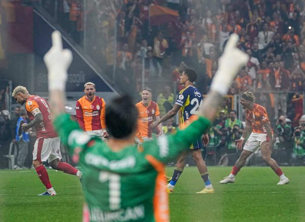 sadece-bir-galibiyet-uzakta-galatasarayda-sampiyonluga-rekor-prim-kesenin-agzi-acildi-1777723138681.jpg