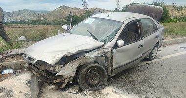 İzmir’de feci kaza! İki otomobil çarpıştı