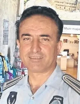 insanlik-olmus-ozel-aracini-engelli-calisana-temizletti-1785614456965.jpeg