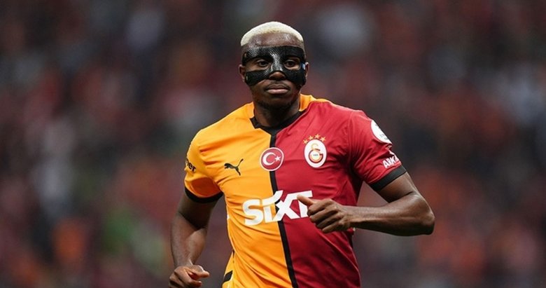 Victor Osimhen hat-trick yaptı