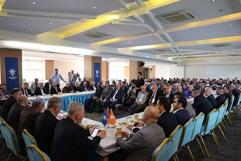 AK Parti İzmir İl Başkanlığında büyük STK buluşması!