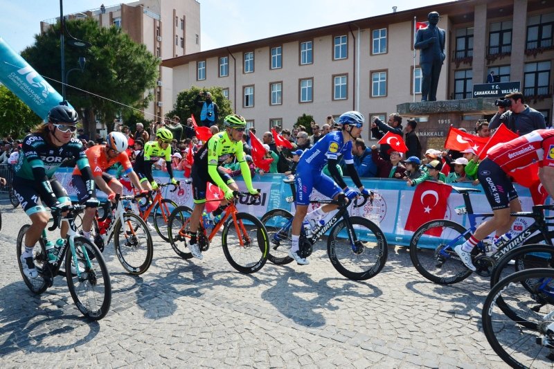 55. Cumhurbaşkanlığı Türkiye Bisiklet Turu 3. etabı Çanakkale’den başladı