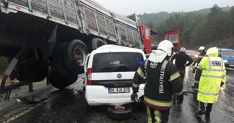 Denizli’de trafik kazası: 1 ölü, 2 yaralı