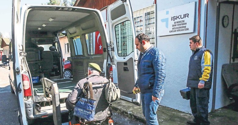 Tekerlekli Sandalye Ile Yolda Kalmaya Son Izmir Haberleri