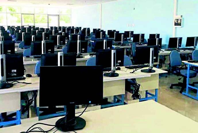 İzmir’in ilk veteriner fakültesi Kiraz’da eğitime başladı