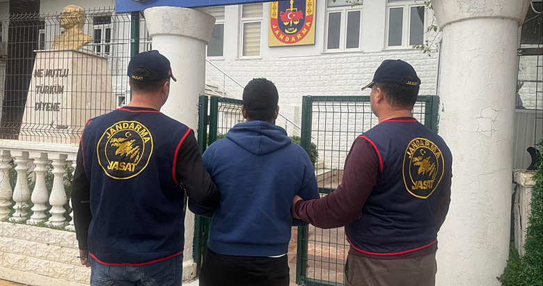 18 yıl hapis cezası vardı! İzmir’de yakayı ele verdi